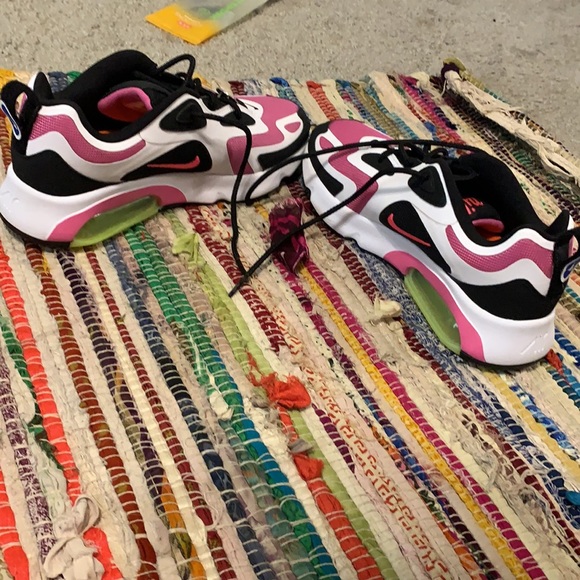 Have a Nike Day - Picture 2 of 4